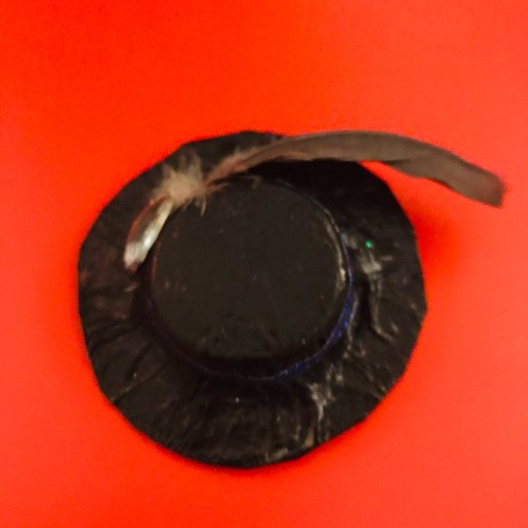 Fed Hat Pin/Brooch/Pendant - Picture 10 of 16